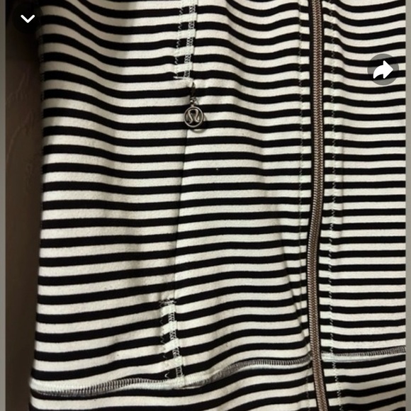Lululemon daily yoga jacket size 4 - Picture 3 of 10